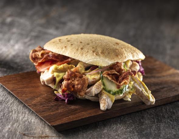 Sandwich med kylling og bacon